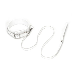 Packshot Collier et Laisse en Cuir Blanc avec Détail Argenté