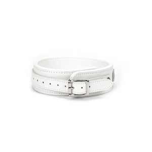 Packshot Collier en Cuir Blanc