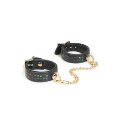 Menottes de Poignets en Cuir Véritable de Vache Orné de Cristaux Multicolore Discrets avec Attaches O et Chaîne en Métal Doré