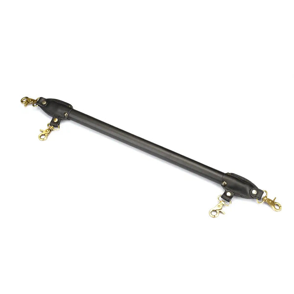 Barre d'écartement de 66,5 cm en Cuir de Vache Noir avec Attaches pour menottes finitions cuivrées inspirées de l’armure traditionnelle japonaise