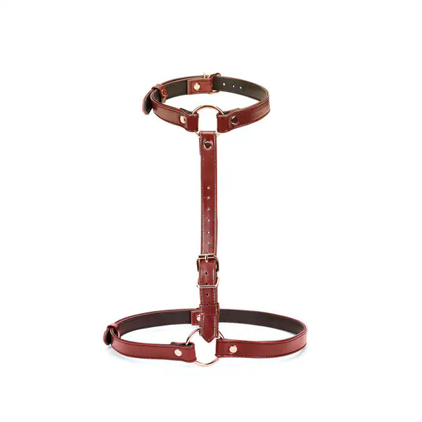Harnais avec Collier et Menottes de Poignets en Cuir de Vache Rouge vin Détails Rose Gold
