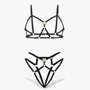 Freya set lingerie ouvert noir réglable avec détails dorés, soutien gorge ouvert assorti avec la culotte ouverte vendu par Brigade Mondaine