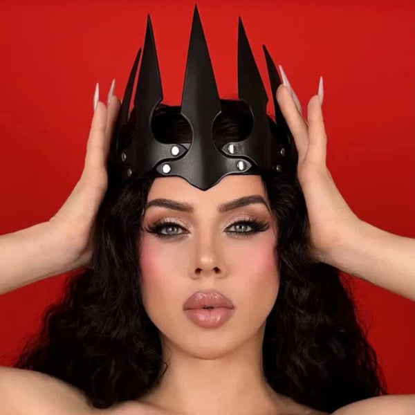 RE:STRICT - Black Leather Crown