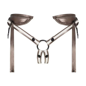 Le Harnais Strap-On-Me Desirous en bronze, avec ses sangles ajustables, offre un ajustement parfait et un confort optimal. Son design élégant et sa couleur cuivre captivante ajoutent une touche de sensualité à vos moments intimes. Compatible avec les Dildos Strap-On-Me à mémoire de forme, il permet une exploration du plaisir tout en garantissant une expérience agréable et sécurisée.