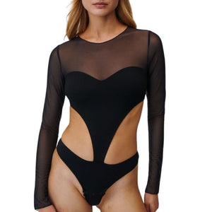 Photo d'une Femme de Devant portant un Body à Empiècements en Résille et Viscose à Manches Longues Ouvert sur le Côté et le Dos couleur Noir