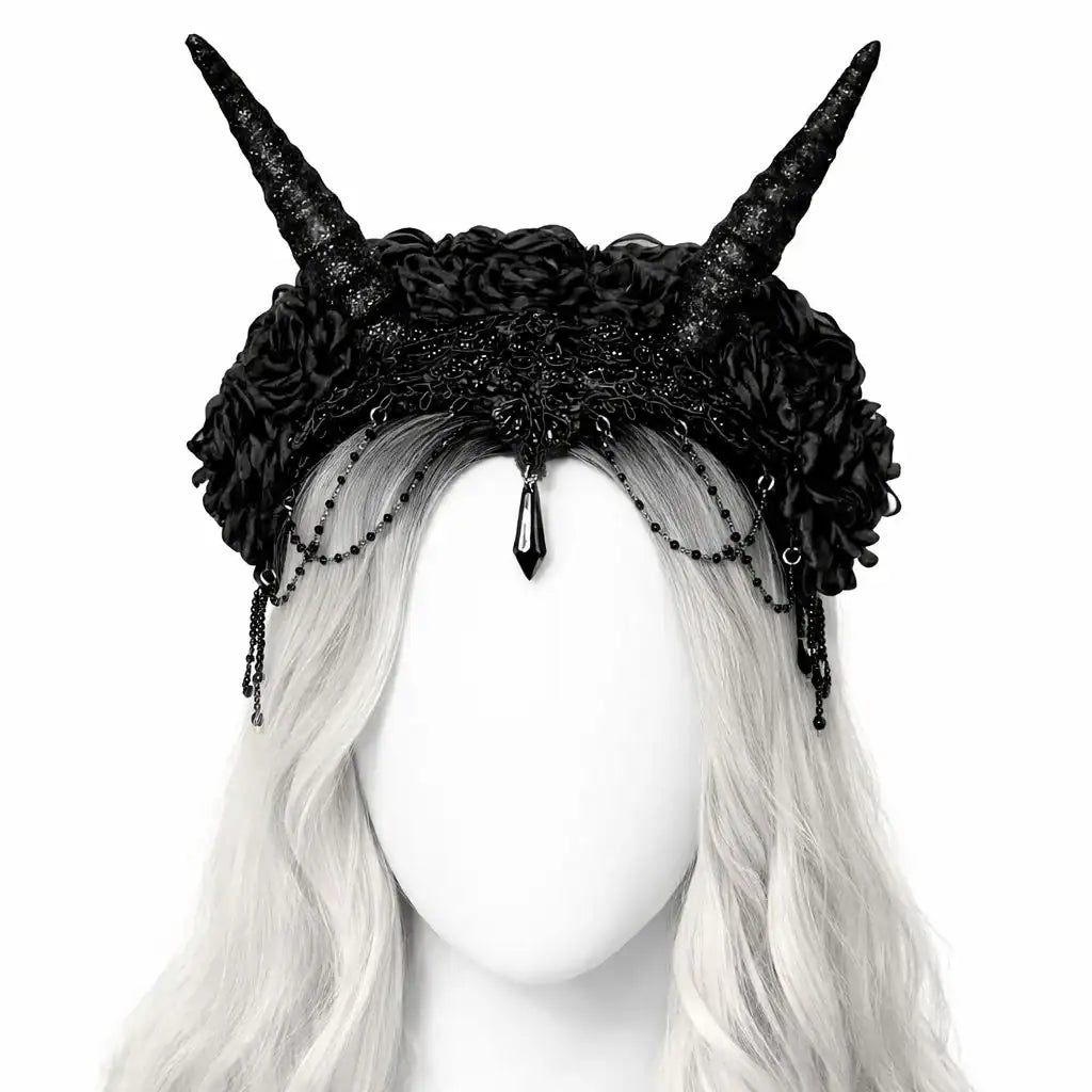 SCHWARZES LEERES – Obsidian-Hörnerhaube