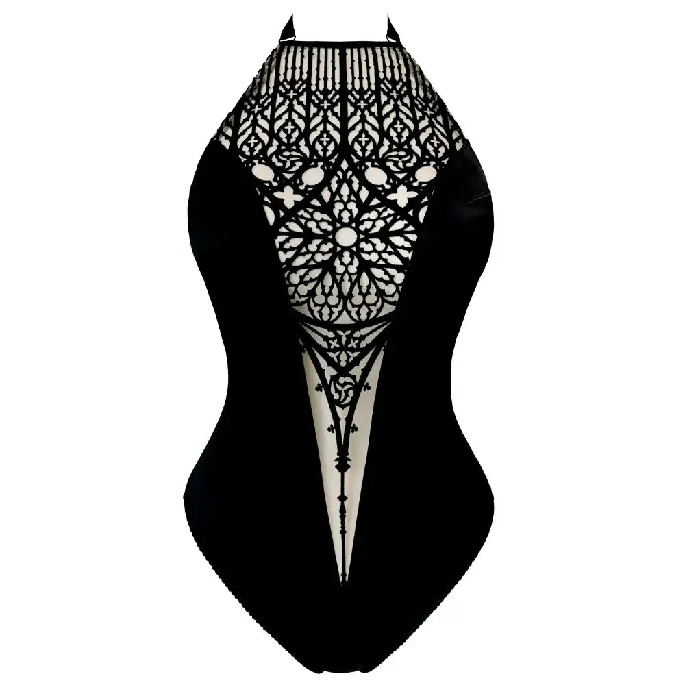 Body Cathédrale Dos Nu VIDE NOIR présenté chez Brigade Mondaine Paris, body noir au dos dégagé avec empiècements brodés graphiques façon vitrail, contraste entre opacité et transparence.