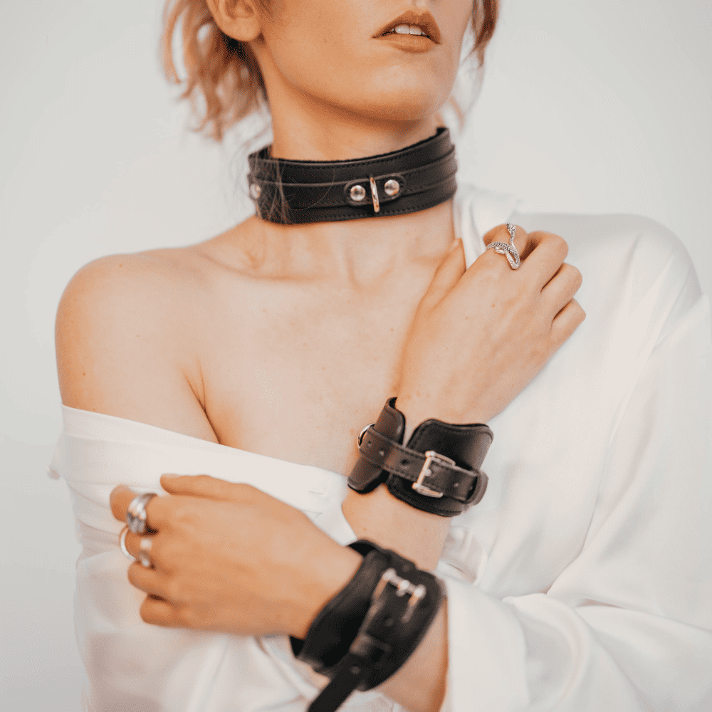KILTER Italian Leather BDSM Necklace - Brigade Mondaine Paris