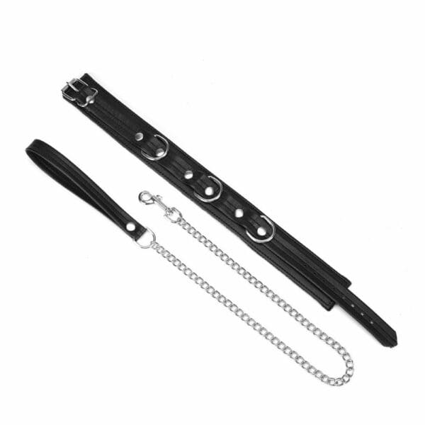 Packshot of Flat Set Black Leather Collar with Flat Set Silver Rings and Black Leather Lead and Silver Chain