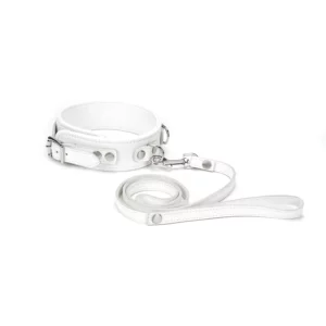 Packshot White Leather Collar and Lead with Silver Detail