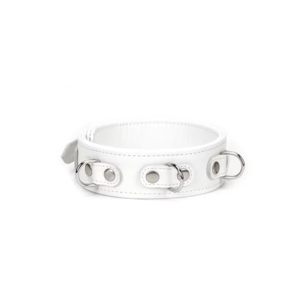 Packshot Collier en Cuir Blanc