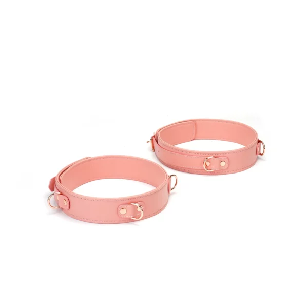 Packshot Pink Leather Thigh Cuffs